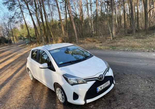 Toyota Yaris cena 28900 przebieg: 263000, rok produkcji 2017 z Włocławek małe 254